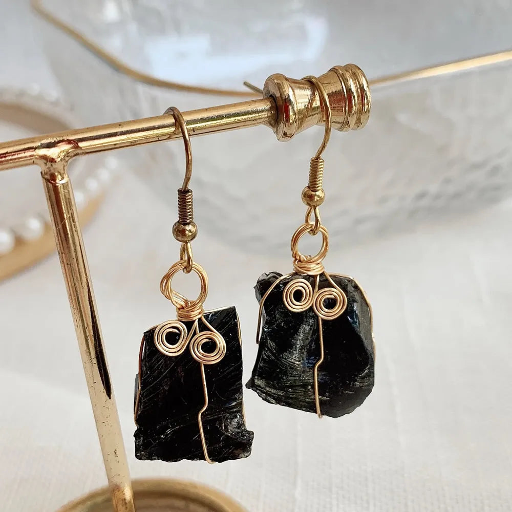 Natural Crystal Earrings for Women Raw Stone Green Quartz Pendulum Rubies Zoisite Lapis Sunstone Purple Crystal Drop Earring