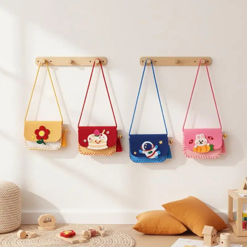 Felt Bag Crafting Kit for Kids DIY Art Sewing Toy Crossbody Bag Kindergarten Creativity Handwork Set