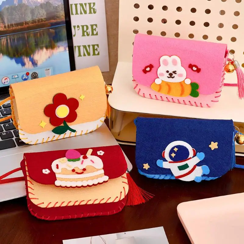 Felt Bag Crafting Kit for Kids DIY Art Sewing Toy Crossbody Bag Kindergarten Creativity Handwork Set