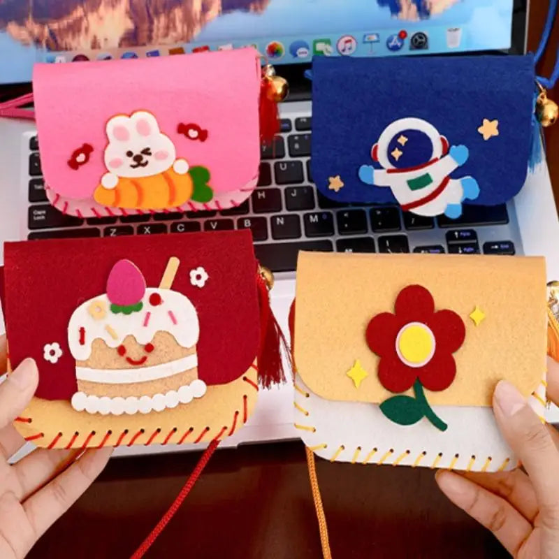 Felt Bag Crafting Kit for Kids DIY Art Sewing Toy Crossbody Bag Kindergarten Creativity Handwork Set